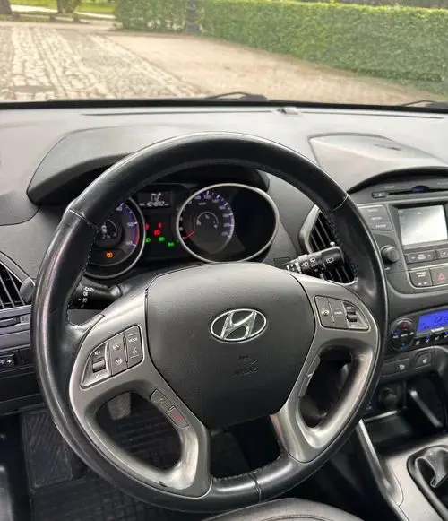 HYUNDAI Ix35 