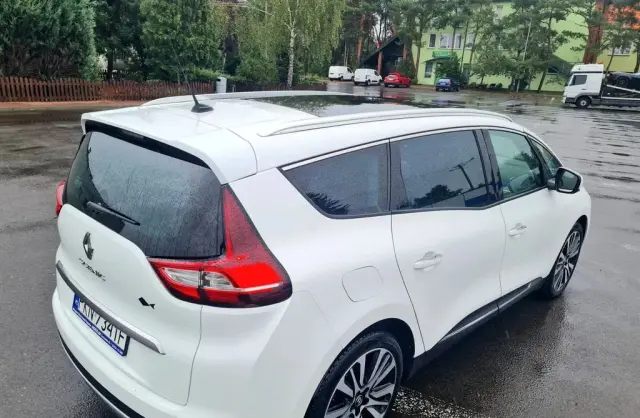 RENAULT Grand Scenic 