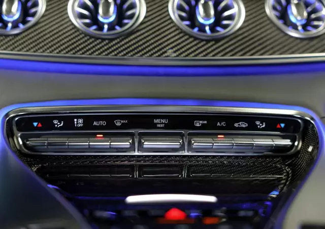 MERCEDES-BENZ AMG GT 53 4-Matic+