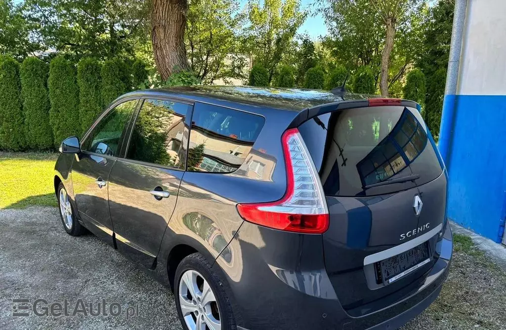 RENAULT Grand Scenic 