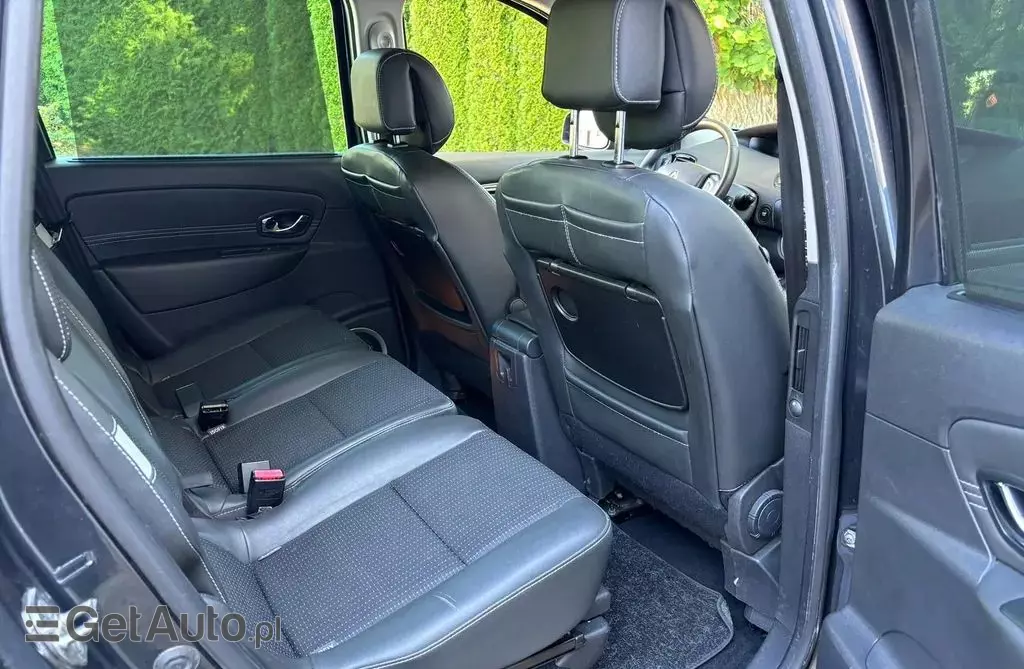 RENAULT Grand Scenic 