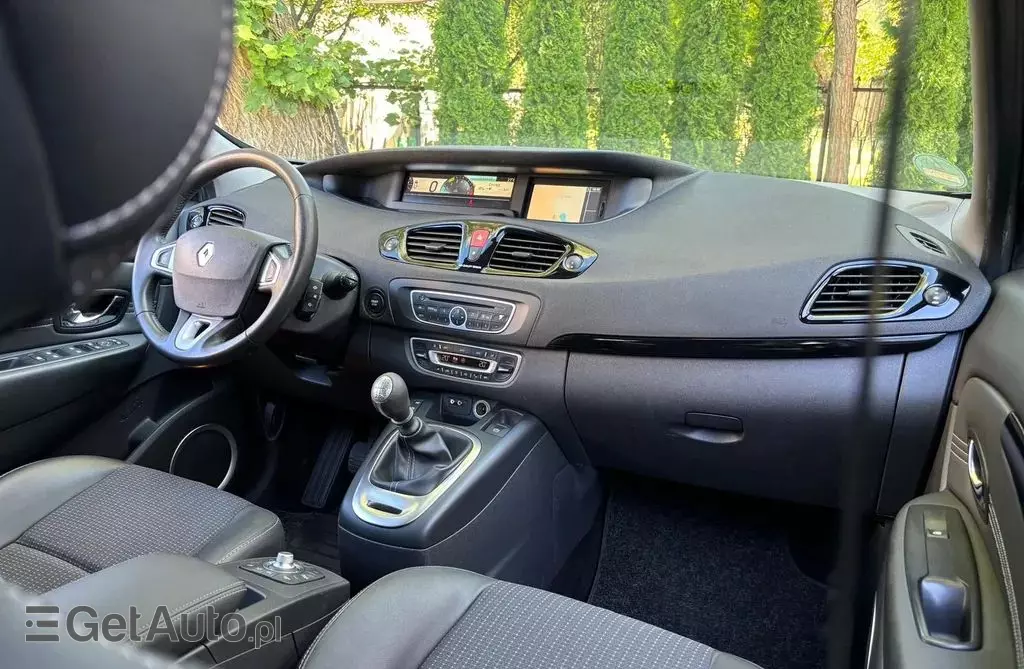 RENAULT Grand Scenic 