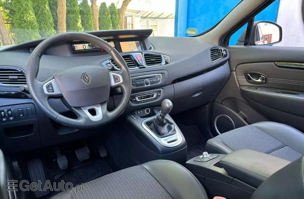 RENAULT Grand Scenic 