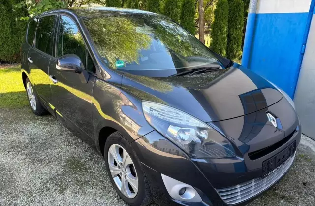 RENAULT Grand Scenic 