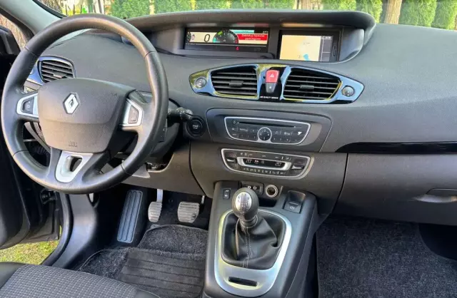 RENAULT Grand Scenic 