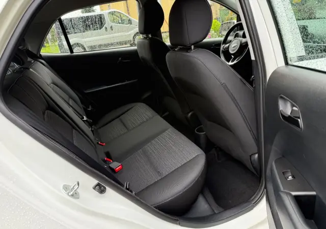 KIA Picanto 1.0 Edition 7