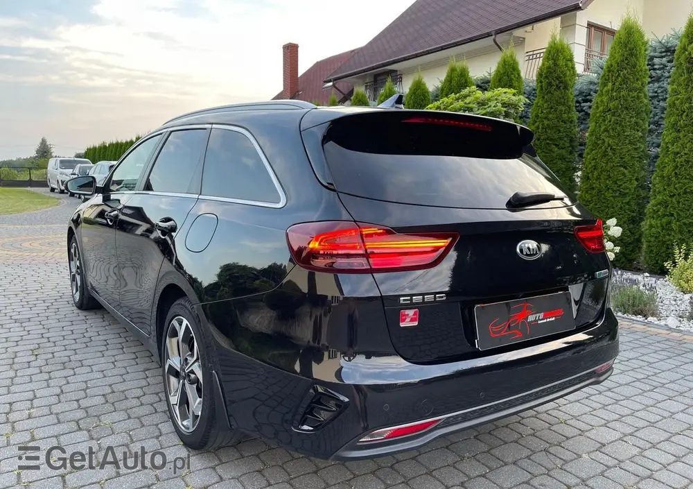 KIA Ceed 1.6 CRDi SCR L Business Line DCT