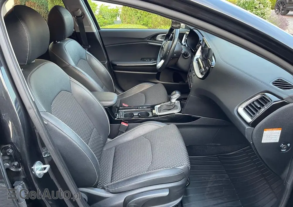 KIA Ceed 1.6 CRDi SCR L Business Line DCT