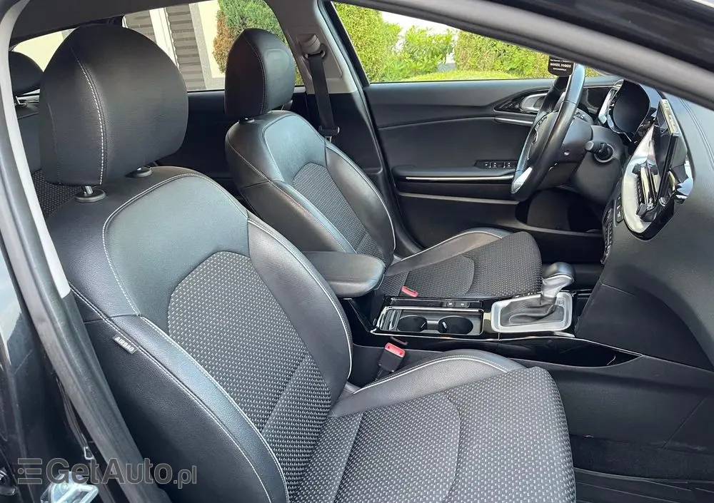 KIA Ceed 1.6 CRDi SCR L Business Line DCT