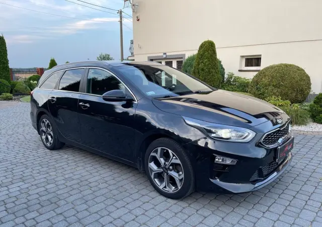 KIA Ceed 1.6 CRDi SCR L Business Line DCT