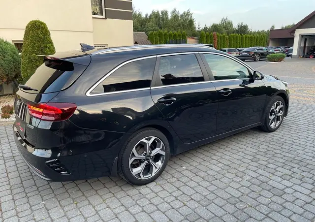 KIA Ceed 1.6 CRDi SCR L Business Line DCT