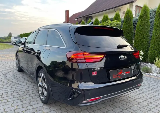 KIA Ceed 1.6 CRDi SCR L Business Line DCT