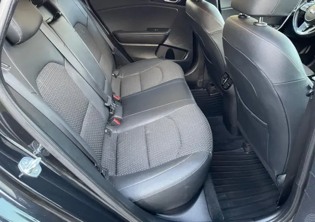 KIA Ceed 1.6 CRDi SCR L Business Line DCT