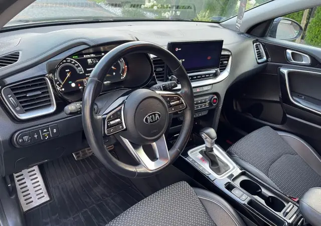 KIA Ceed 1.6 CRDi SCR L Business Line DCT
