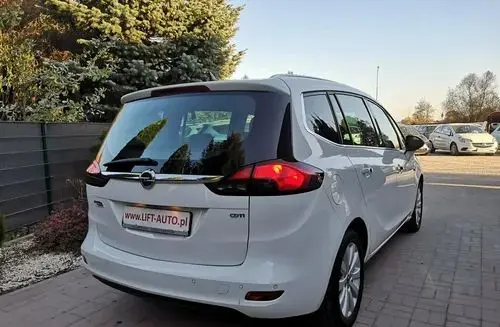 OPEL Zafira 