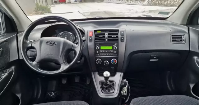 HYUNDAI Tucson 2.0 CRDi Premium 2WD