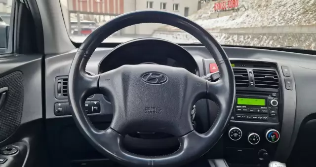 HYUNDAI Tucson 2.0 CRDi Premium 2WD