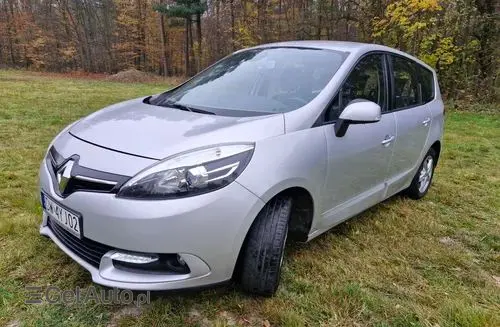 RENAULT Grand Scenic 