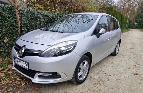 RENAULT Grand Scenic 
