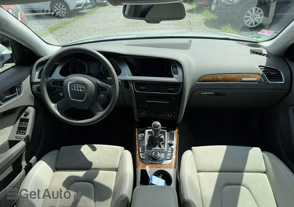 AUDI A4 