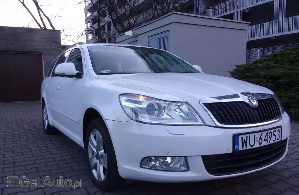 SKODA Octavia 