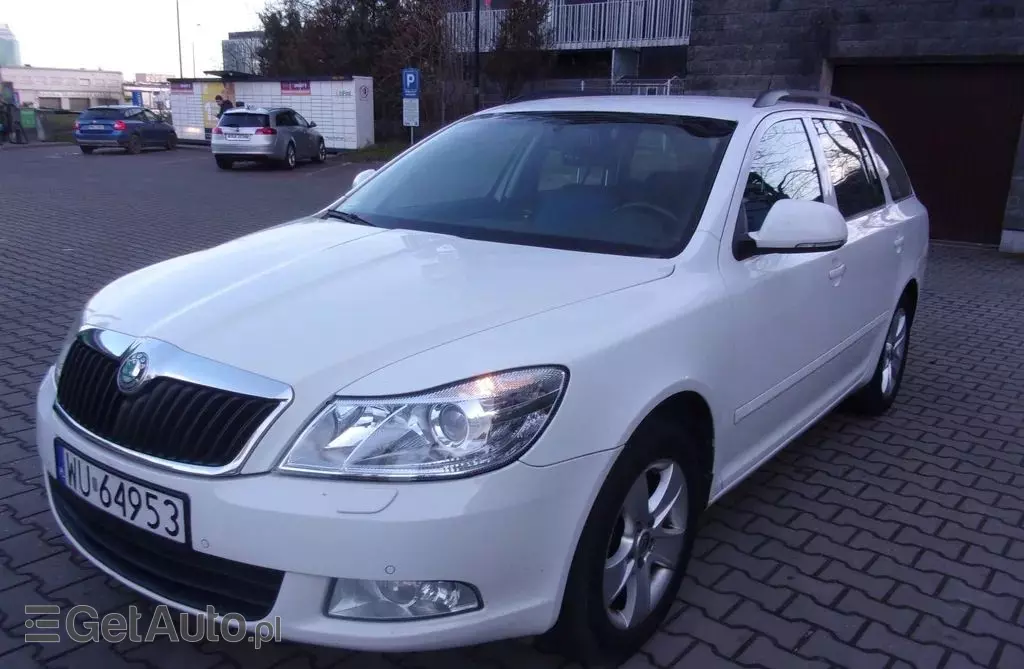 SKODA Octavia 
