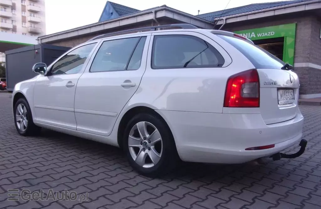 SKODA Octavia 