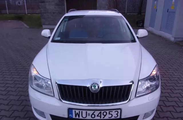 SKODA Octavia 