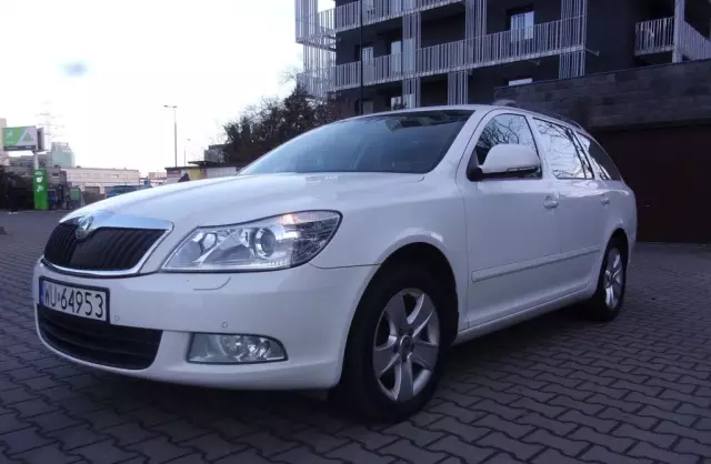 SKODA Octavia 
