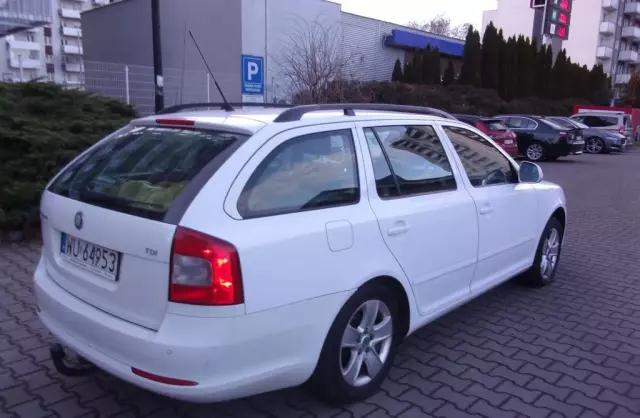 SKODA Octavia 