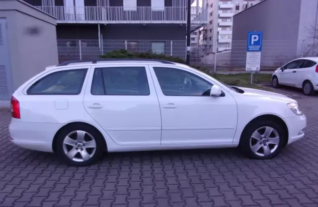 SKODA Octavia 