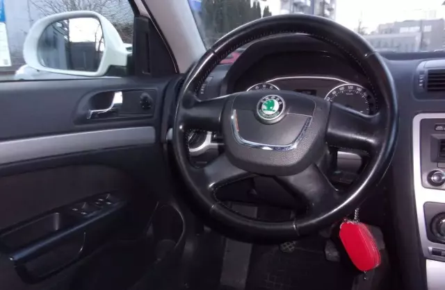SKODA Octavia 