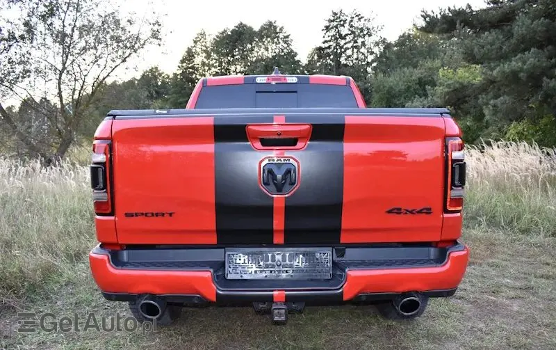 RAM 1500 Crew Cab Sport