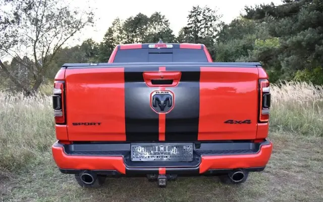 RAM 1500 Crew Cab Sport