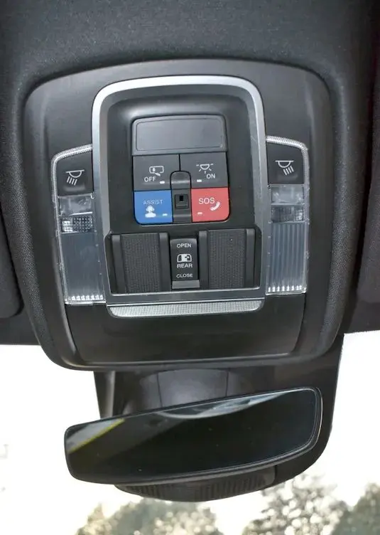 RAM 1500 Crew Cab Sport