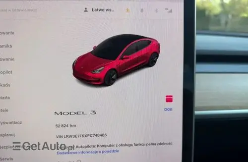 TESLA Model 3 
