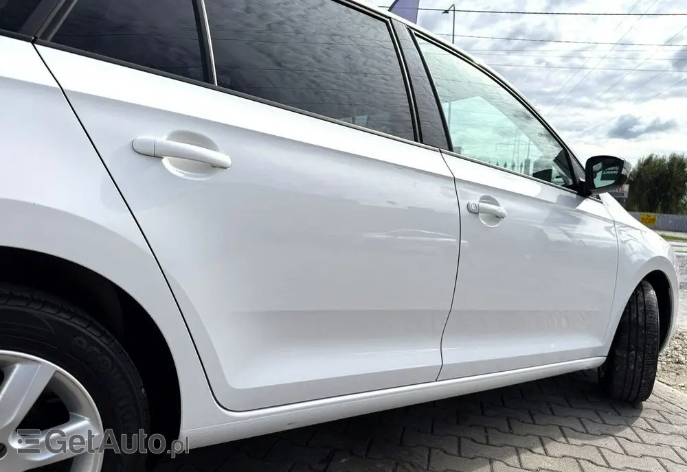 SKODA RAPID Spaceback 1.2 TSI (Green tec) Emotion Plus