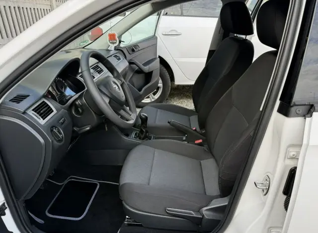 SKODA RAPID Spaceback 1.2 TSI (Green tec) Emotion Plus