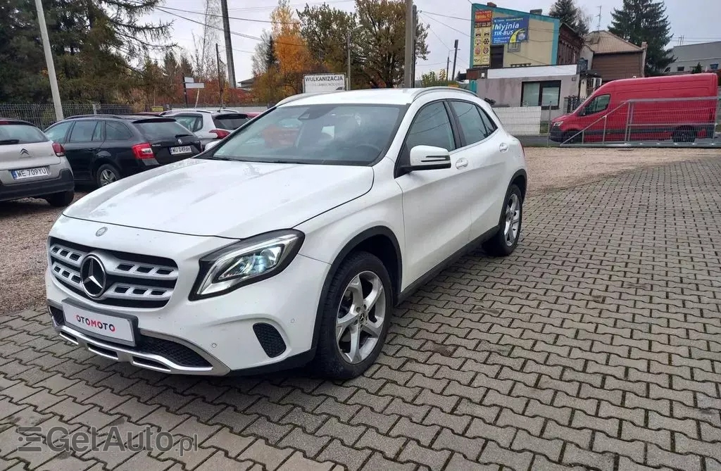 MERCEDES-BENZ GLA GLA 200 (156 KM) DCT