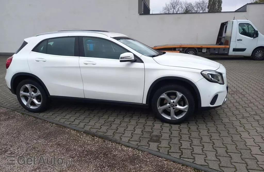 MERCEDES-BENZ GLA GLA 200 (156 KM) DCT