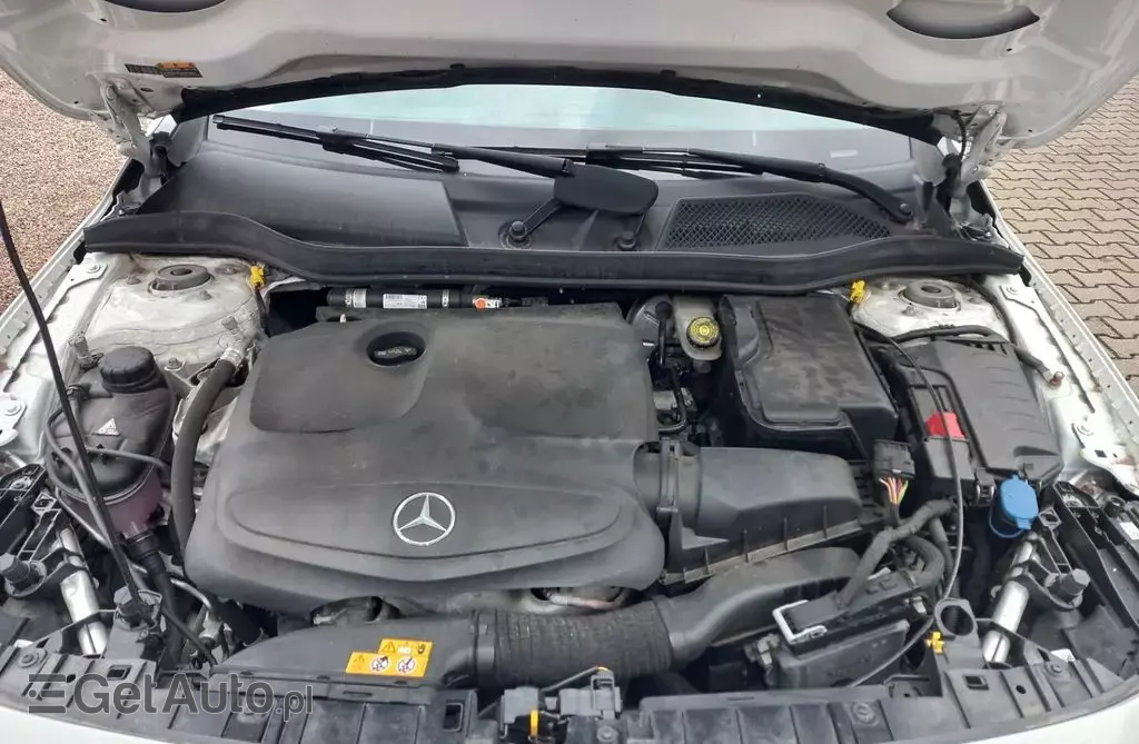 MERCEDES-BENZ GLA GLA 200 (156 KM) DCT