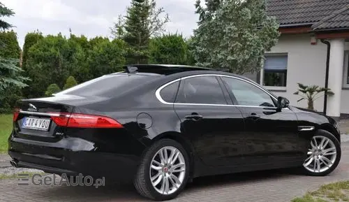 JAGUAR XF 