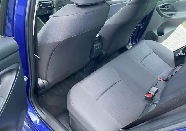 TOYOTA Yaris 116 1.5 VVT-i Business Edition