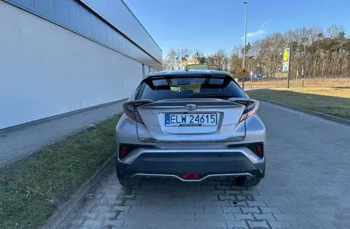 TOYOTA C-HR 