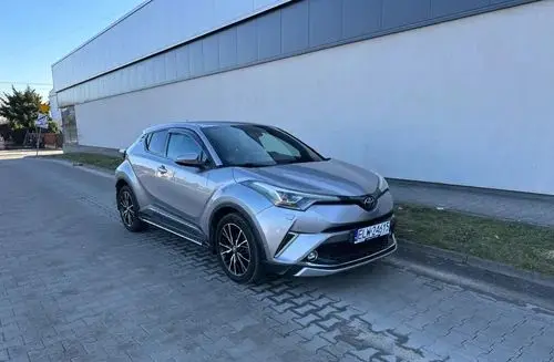 TOYOTA C-HR 