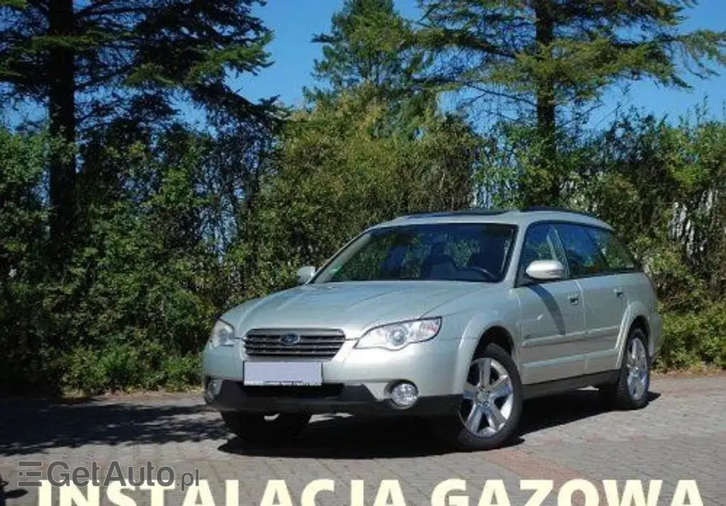 SUBARU Outback 