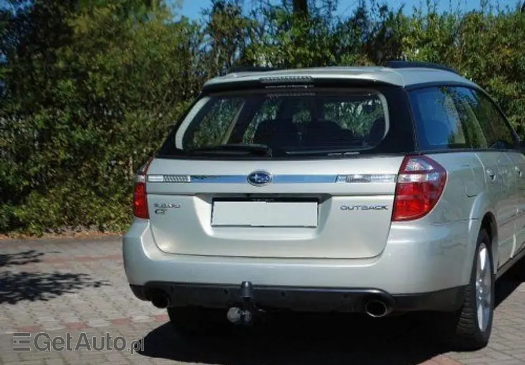 SUBARU Outback 