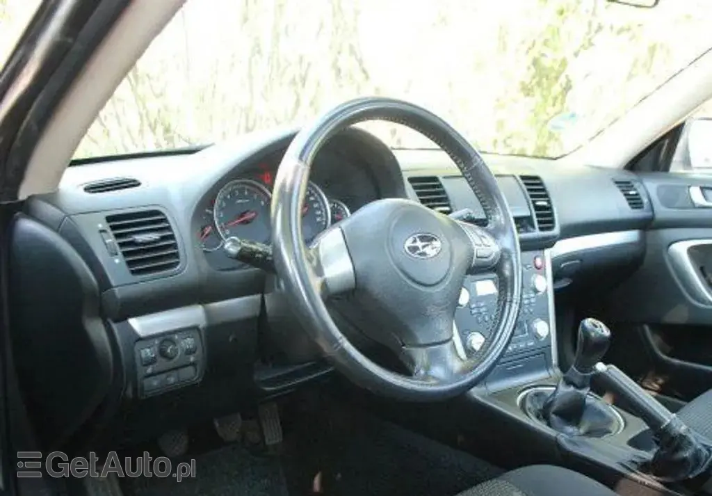 SUBARU Outback 