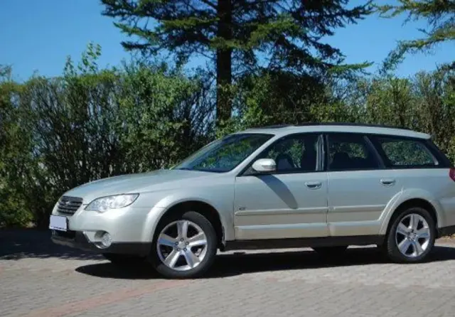 SUBARU Outback 