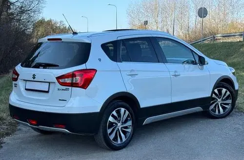 SUZUKI SX4 